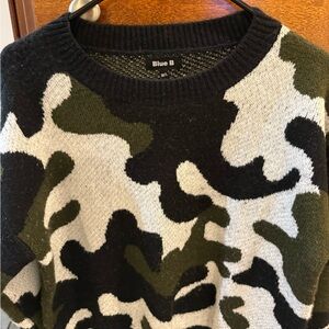 Blue B Men's Camouflage Crewneck Sweater - Black, Green, White